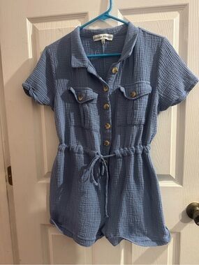 Almost famous women's Blue Short-Sleeve Romper seersucker XL